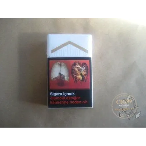 Marlboro (Blanco Platino duro) versión con impuestos de Turquía